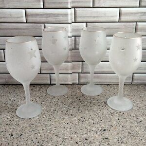 New Set of FOUR Stars Pattern Gold Rim Wine Glasses (A)
